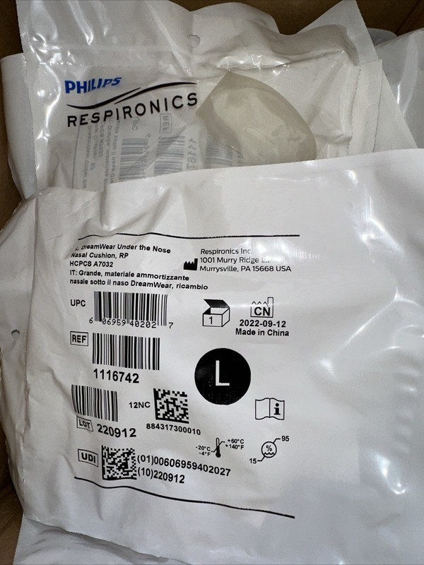 NEW 1116742 Philips Respironics Dreamwear under the nose Large nasal cushion L