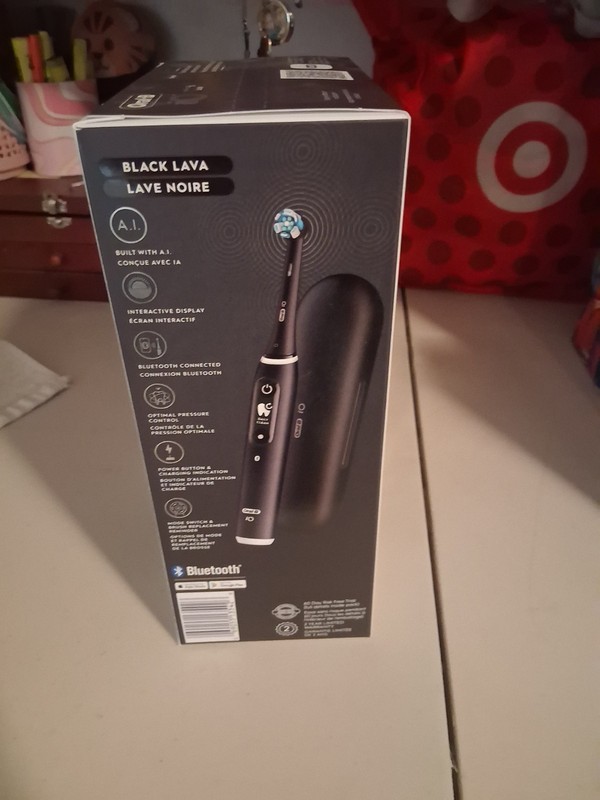 Oral-B iO Series 6 Luxe Electric Toothbrush Black - New gallery