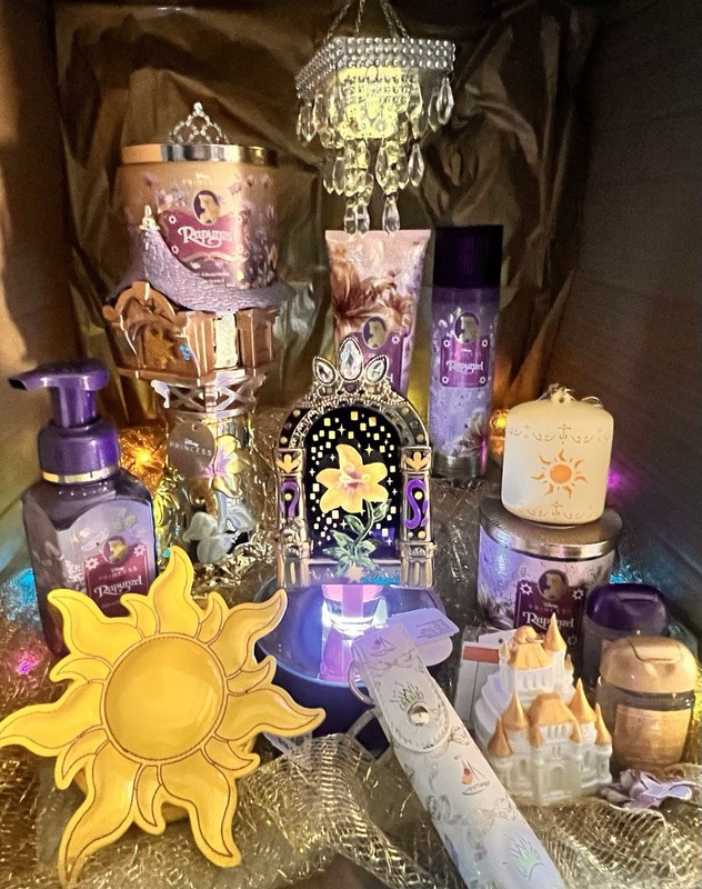 “COMPLETE 16 RAPUNZEL PEDESTAL BUNDLE” Bath & Body Works DISNEY Princess