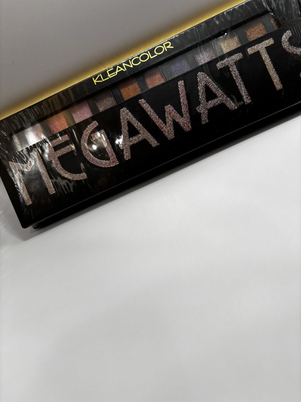 Kleancolor Megawatts EyeShadow Glitter Collage Palette gallery